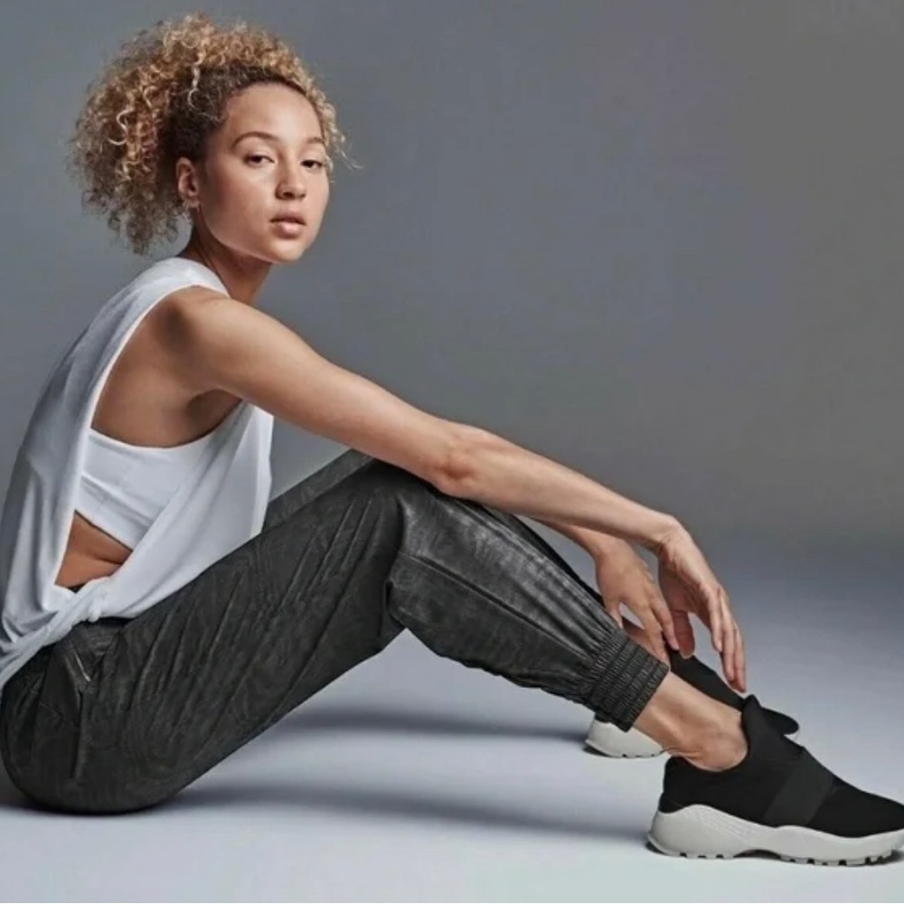 Athleta Camden Year Round Jogger in Black Moire Print